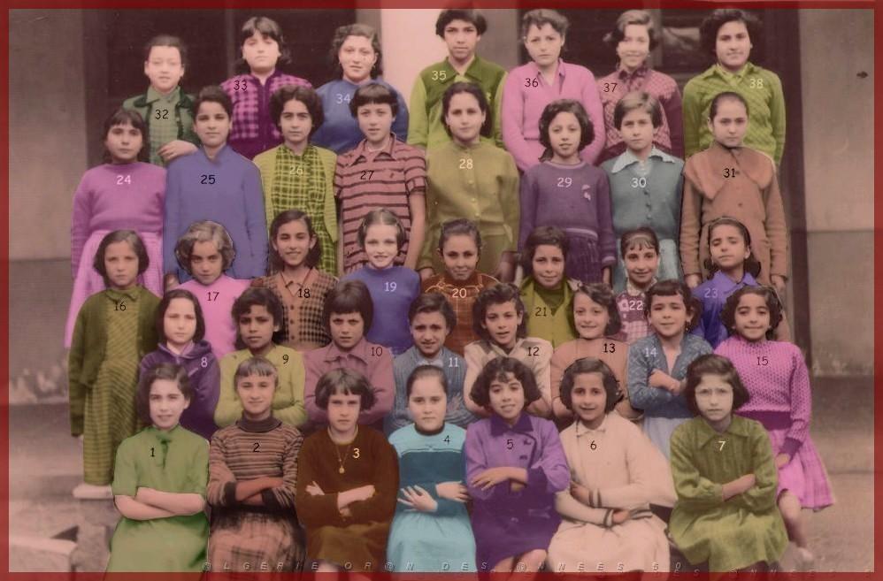ECOLE SAINT ANDRE FILLES 1953 CM1 MME ABRIAT.jpg